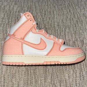 NEVER WORN Women's Dunk High 1985 Arctic Orange